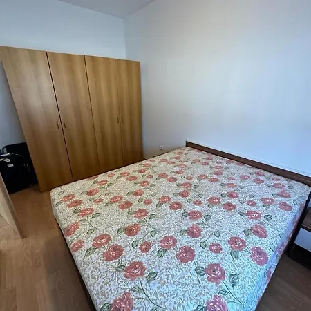 Eduard Apartmán *